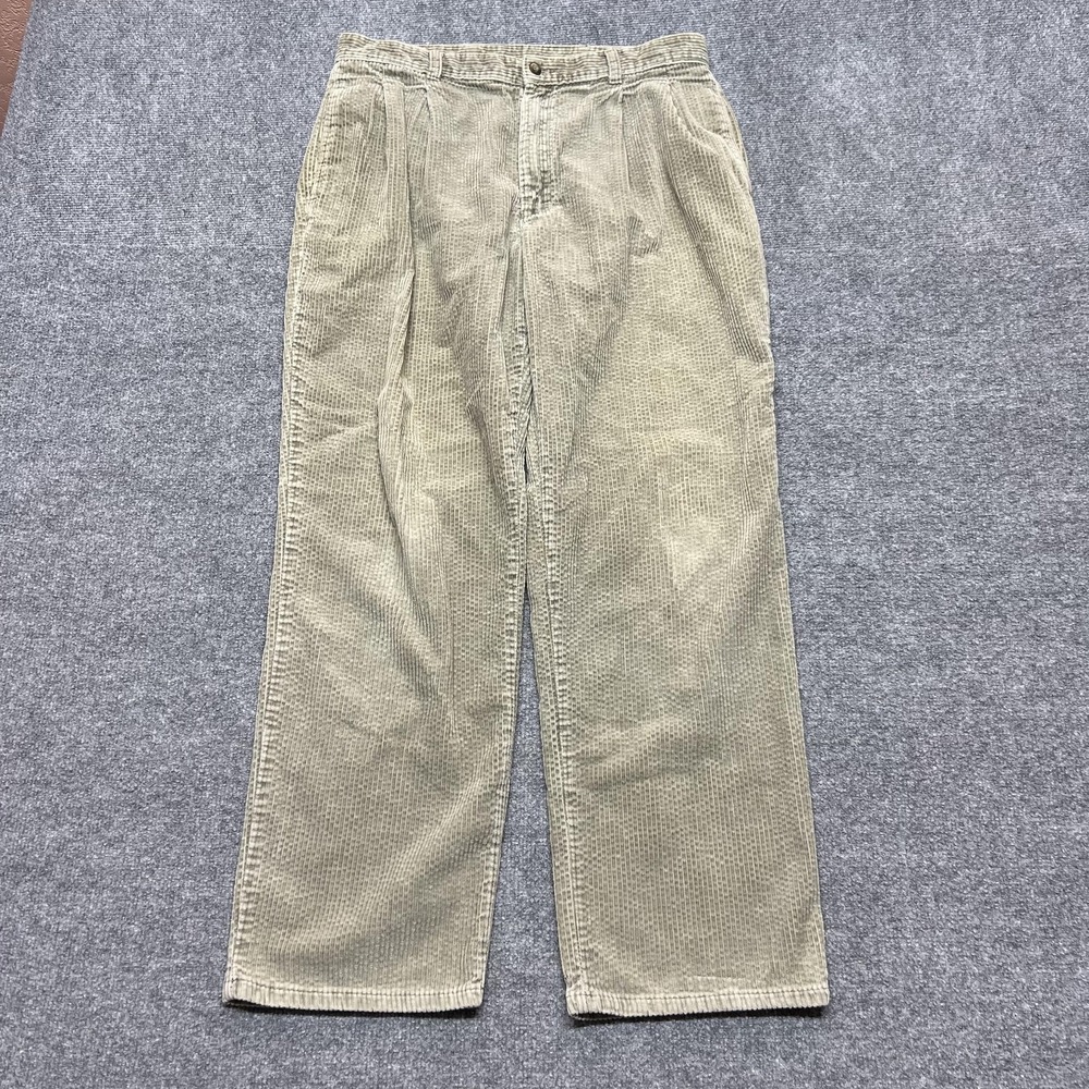 L.L. Bean Pants Mens 33x30 Beige Corduroy Relaxed Fit Pleated Chino Casual